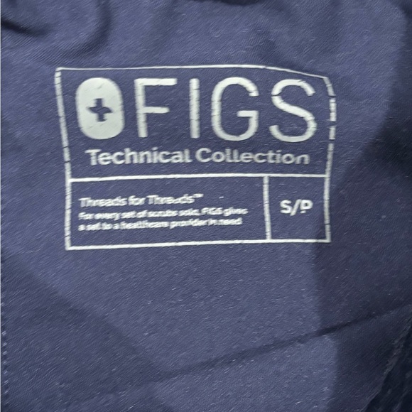 FIGS Technical Collection Dark Blue Scrub Set - Picture 3 of 7